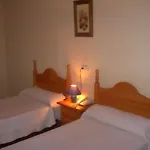 Valle Del Arenales מלון 2*