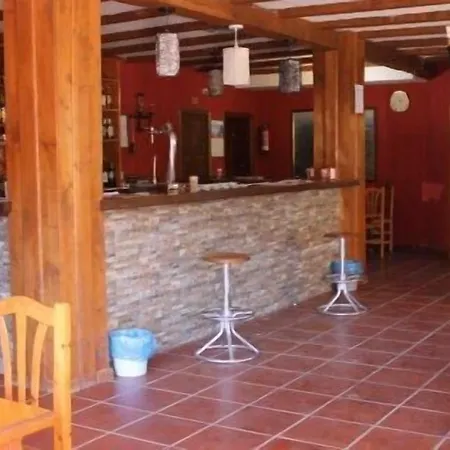 Valle Del Arenales מלון 2*