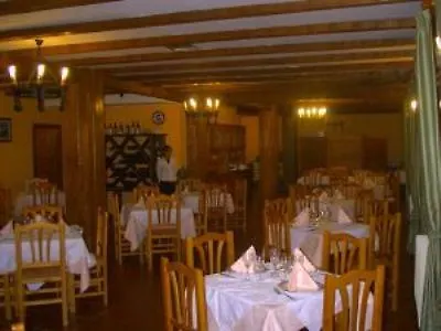 Valle Del Arenales Szálloda Jerte