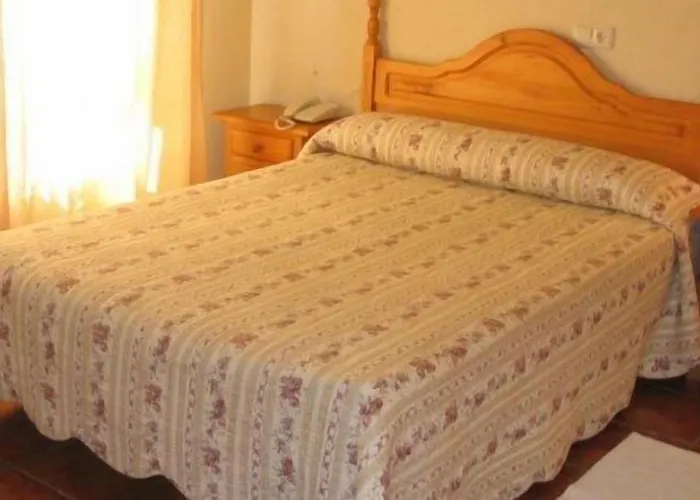 Hotel Valle Del Arenales Jerte